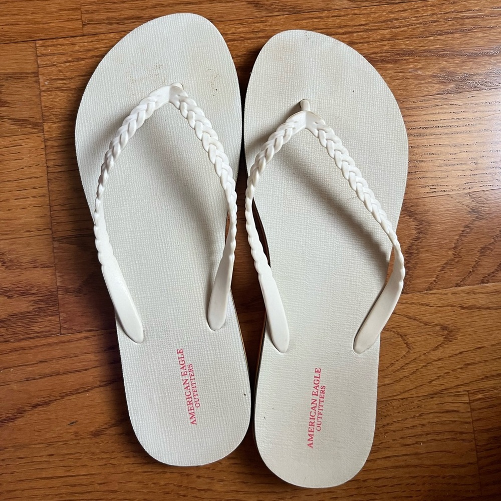 American Eagle Women's White Flip Flops